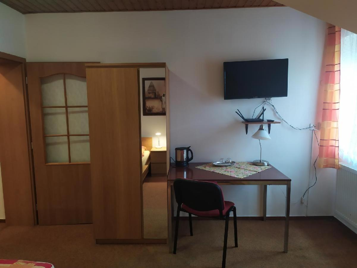 Apartmany Sitavanc Pribor Exterior photo