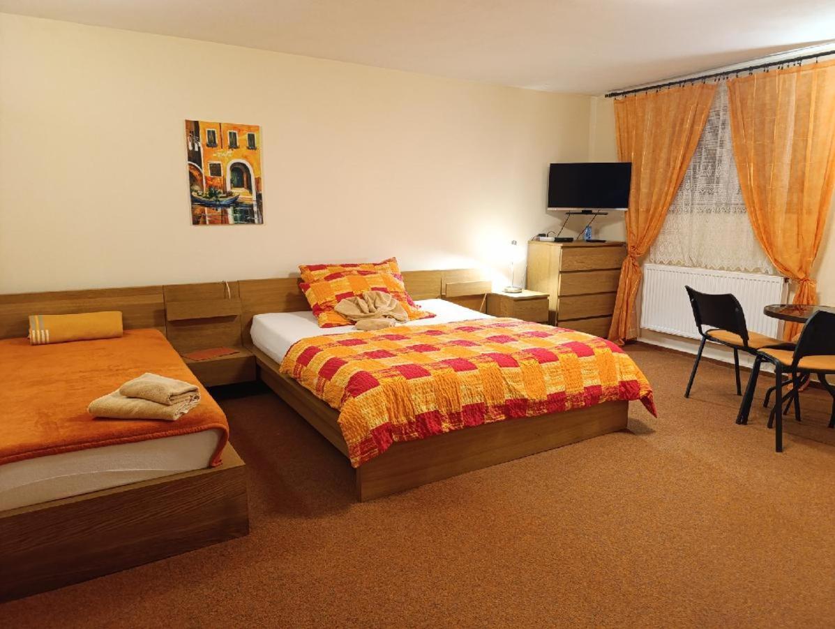 Apartmany Sitavanc Pribor Exterior photo